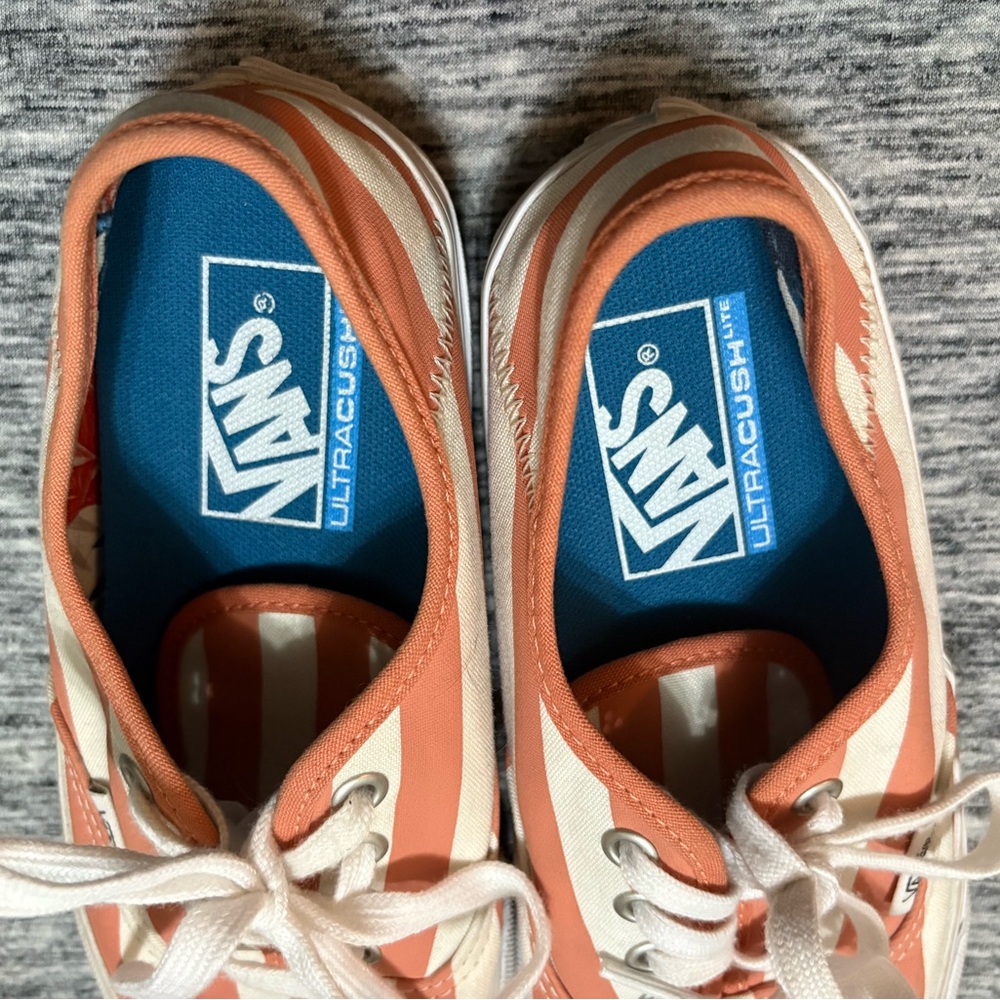 Vans Striped Ladies Size 7 - Picture 6 of 8